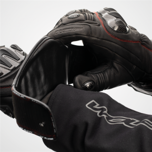Outlast Glove 6